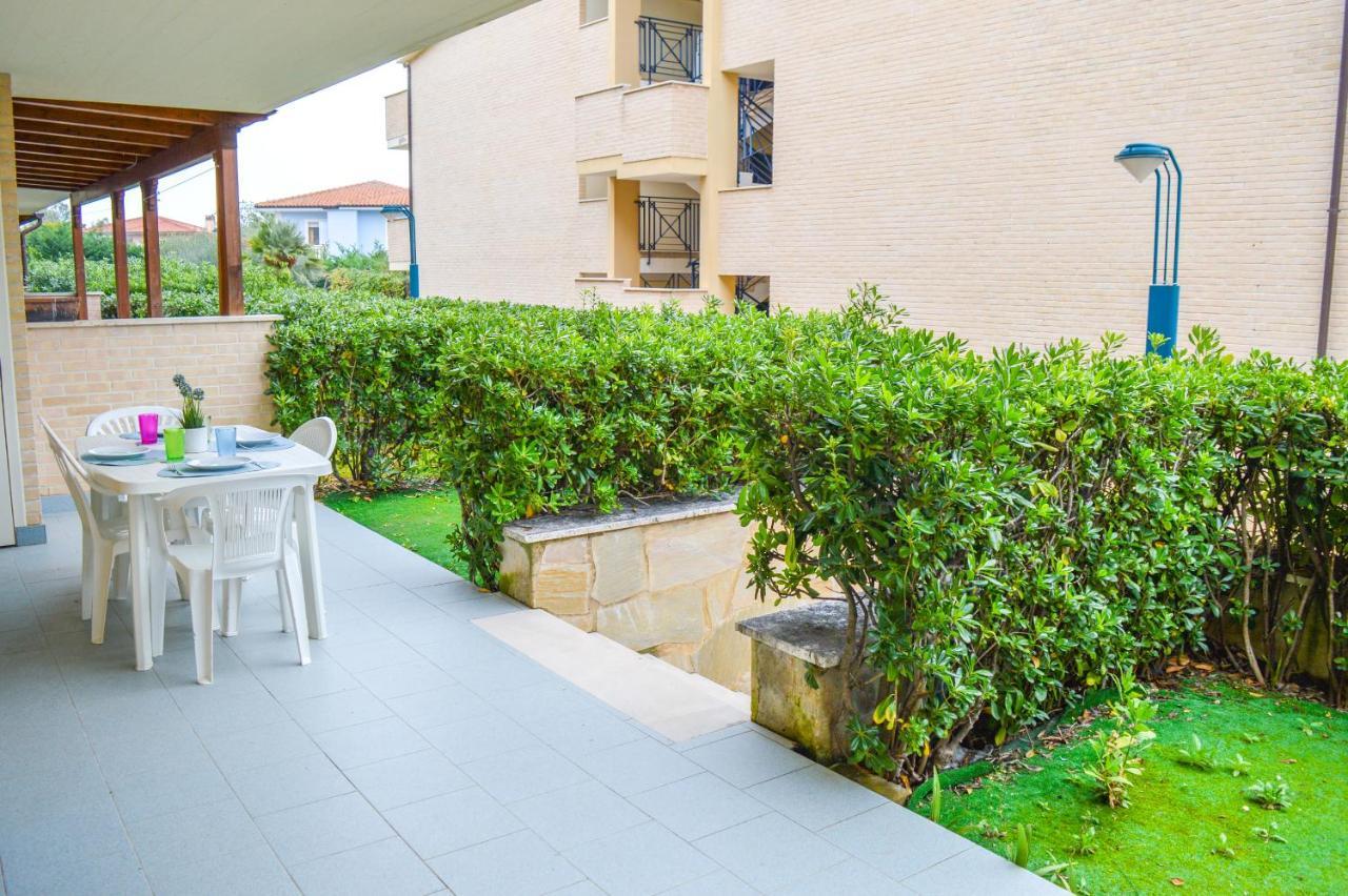 Homiday - Green Bay Village بينيتو المظهر الخارجي الصورة