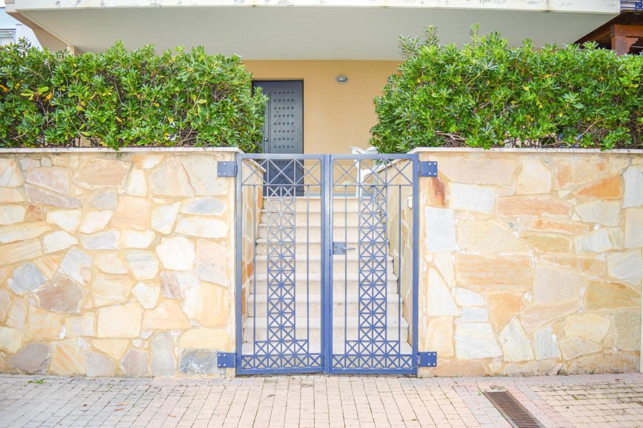 Homiday - Green Bay Village بينيتو المظهر الخارجي الصورة